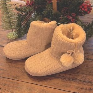 NWT Altar’d State Beige Fuzzy Pom Pom Slippers.  Size L